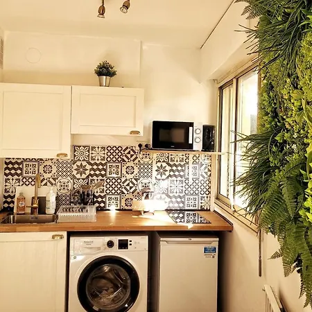 Parking Prive + Jardin + Clim Proche & Resto Apartment Cagnes-sur-Mer